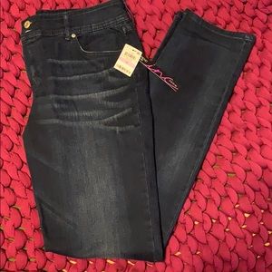 Inc Boyfriend REGULAR fit size 6 Jeans